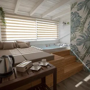 Luxmari & Spa Hotel